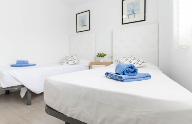 2 bedroom Apartment in Castelló d'Empúries with terrace - Photo 12