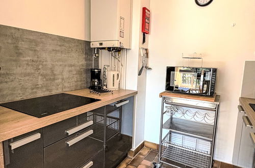Photo 10 - 1 bedroom Apartment in Fréjus with garden and terrace