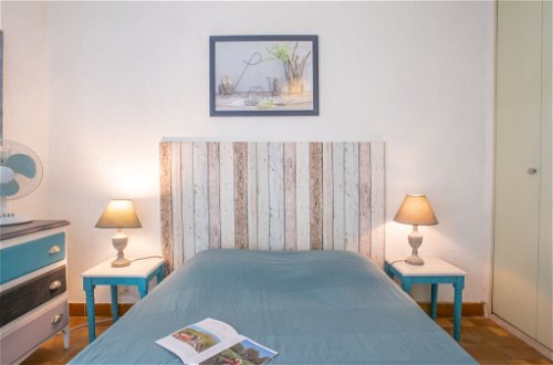Foto 11 - Appartamento con 1 camera da letto a Fréjus con giardino e vista mare