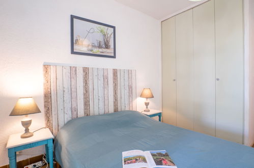 Foto 12 - Apartamento de 1 quarto em Fréjus com jardim e vistas do mar