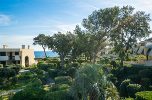 Photo 5 - Appartement de 1 chambre à Fréjus avec jardin et vues à la mer