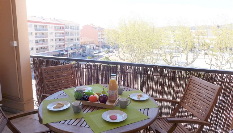 Foto 1 - Apartment mit 1 Schlafzimmer in Fréjus mit terrasse und blick aufs meer