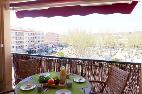 Foto 18 - Apartamento de 1 habitación en Fréjus con terraza y vistas al mar
