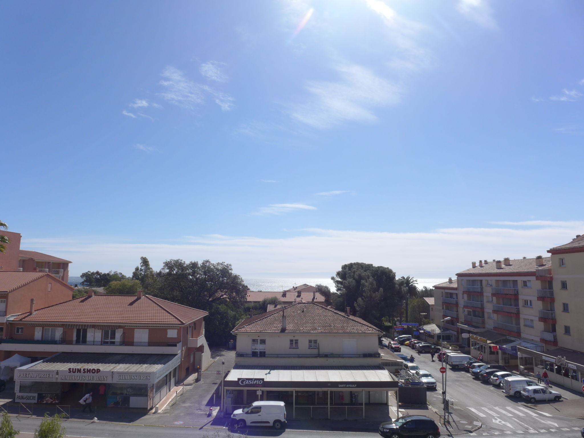 Foto 5 - Appartamento con 1 camera da letto a Fréjus con terrazza e vista mare