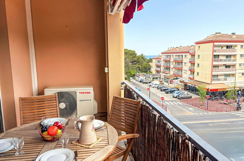 Photo 1 - Appartement de 1 chambre à Fréjus avec terrasse