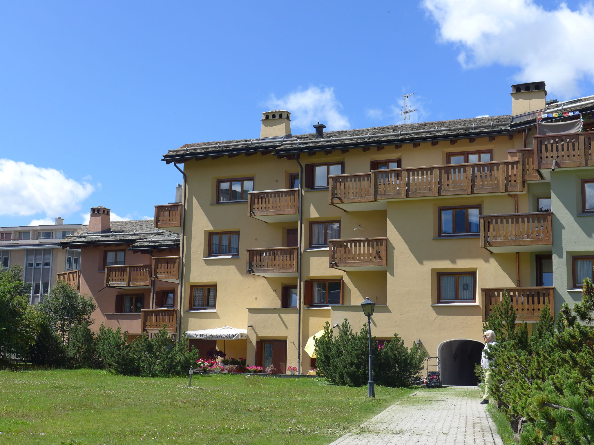Foto 17 - Appartamento con 1 camera da letto a Sankt Moritz con vista sulle montagne