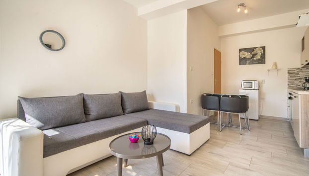 Apartment mit 2 Schlafzimmern in Senj mit schwimmbad und terrasse - Foto 2