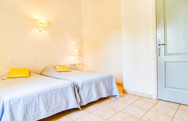 Casa de 5 quartos em Vidauban com piscina privada e jardim - Foto 28