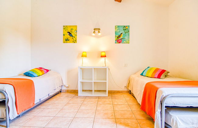 Casa de 5 quartos em Vidauban com piscina privada e jardim - Foto 29
