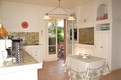 Photo 11 - 4 bedroom House in Vidauban with private pool and garden