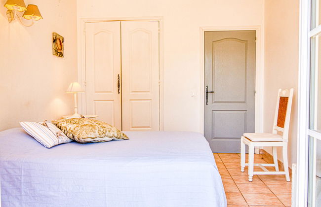 Casa de 5 quartos em Vidauban com piscina privada e jardim - Foto 19