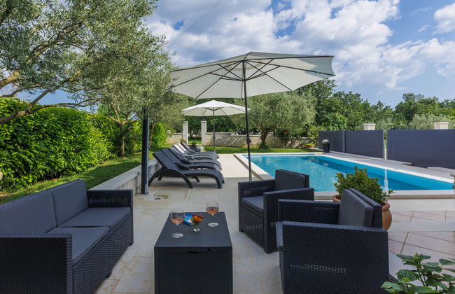 Apartamento de 4 quartos em Sveti Lovreč com piscina privada e jardim - Foto 2