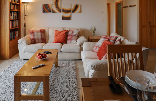 Apartamento de 3 quartos em Nendaz com piscina e terraço - Foto 2