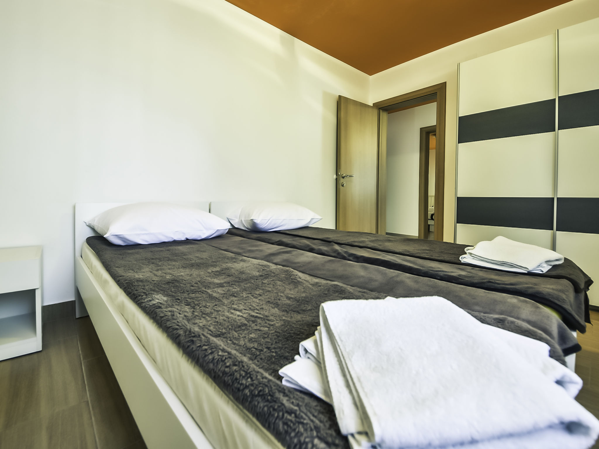 Foto 11 - Appartamento con 3 camere da letto a Obrovac con terrazza e vista mare