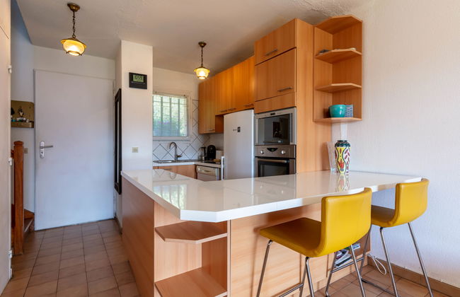 Casa de 4 quartos em Carqueiranne com jardim e terraço - Foto 12