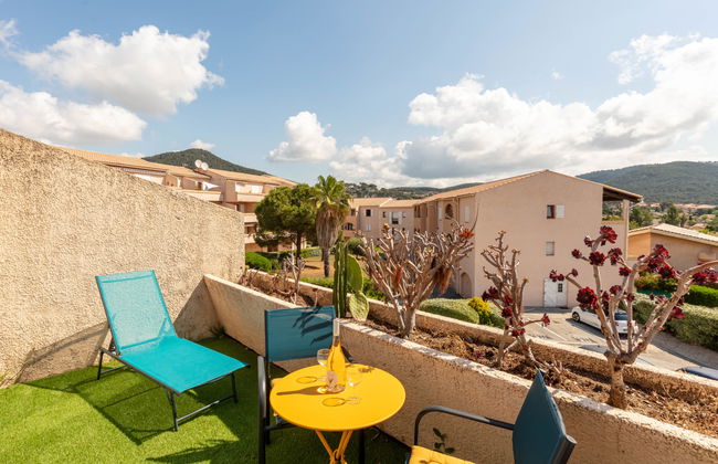 Casa de 4 quartos em Carqueiranne com jardim e terraço - Foto 26