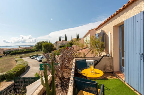 Foto 5 - Casa de 3 habitaciones en Carqueiranne con jardín y terraza