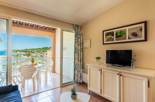Foto 7 - Apartamento de 1 quarto em Six-Fours-les-Plages com piscina e terraço