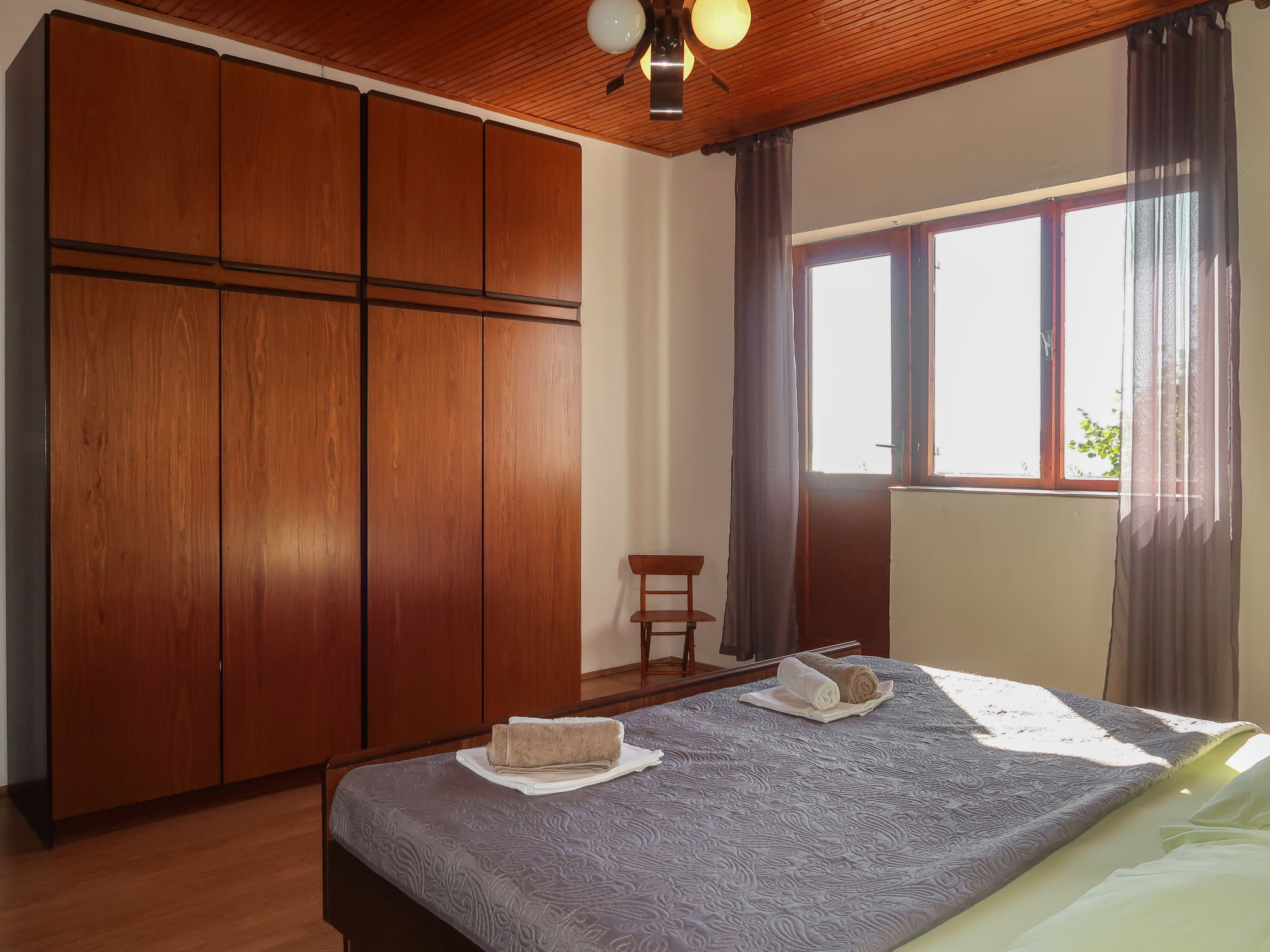 Foto 13 - Apartamento de 2 habitaciones en Senj con jardín y vistas al mar