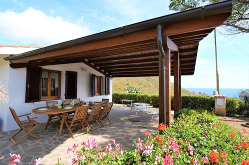 Photo 1 - Maison de 3 chambres à Capoliveri avec jardin et terrasse