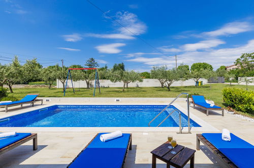 Foto 2 - Casa con 3 camere da letto a Marčana con piscina privata e giardino