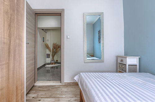 Foto 34 - Casa con 3 camere da letto a Marčana con piscina privata e giardino
