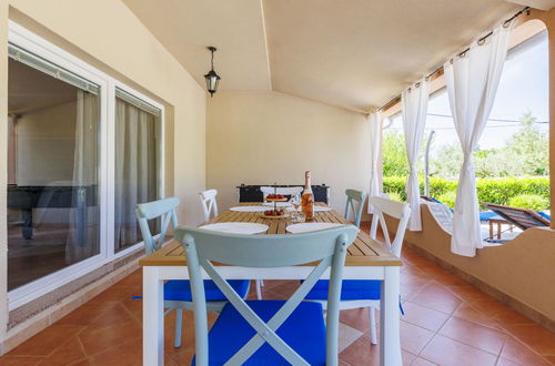 Foto 10 - Casa con 3 camere da letto a Marčana con piscina privata e giardino