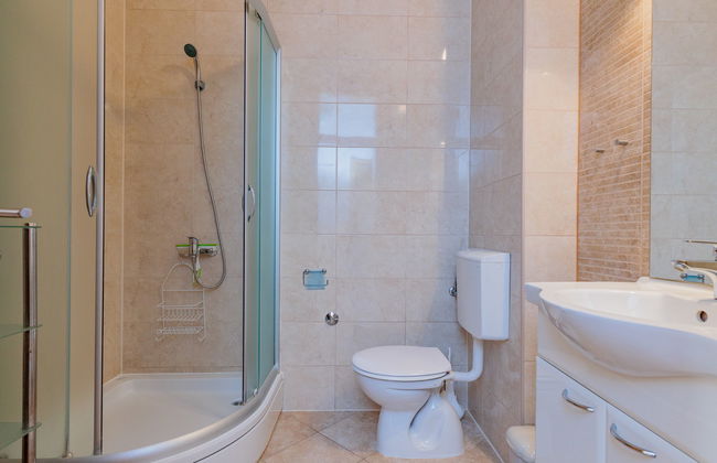 Apartamento de 2 quartos em Nin com piscina e jardim - Foto 6