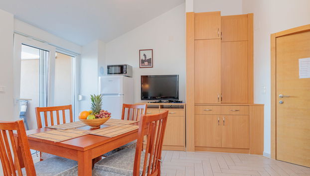 Apartment mit 2 Schlafzimmern in Nin mit schwimmbad und garten - Foto 4