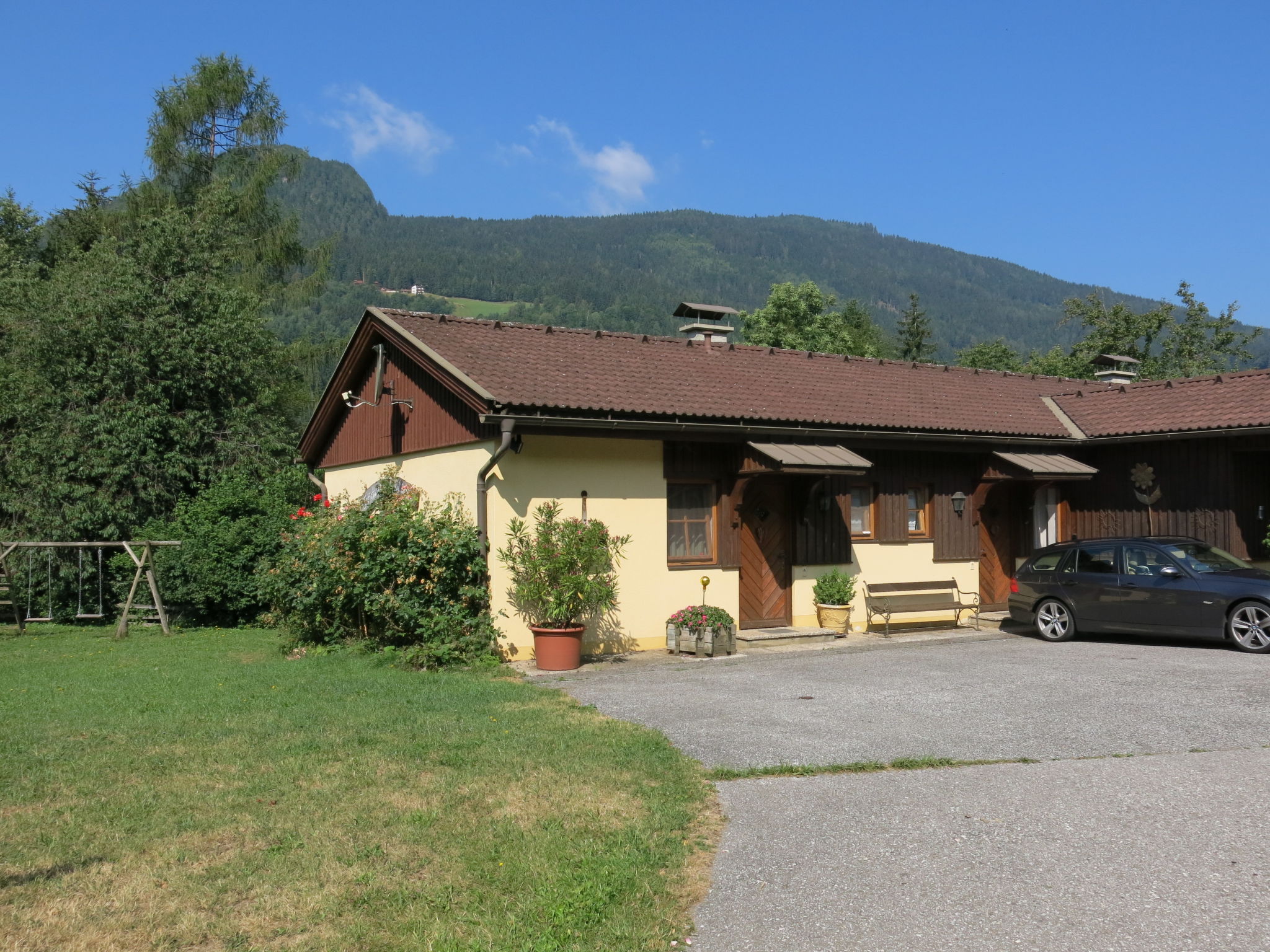 Foto 1 - Apartamento de 2 quartos em Treffen am Ossiacher See com jardim e vista para a montanha