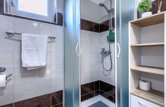 Apartamento de 2 quartos em Kršan com piscina privada e jardim - Foto 22