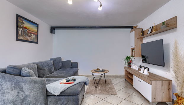 2 bedroom Apartment in Kršan with private pool and garden - Photo 5