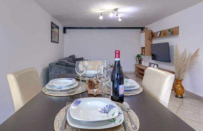 Apartamento de 2 quartos em Kršan com piscina privada e jardim - Foto 20