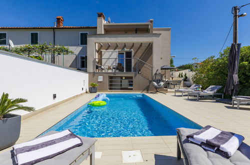 Foto 40 - Haus mit 3 Schlafzimmern in Labin mit privater pool und garten