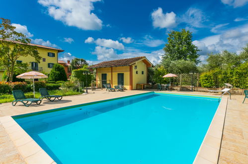 Foto 9 - Casa con 6 camere da letto a Fucecchio con piscina privata e giardino