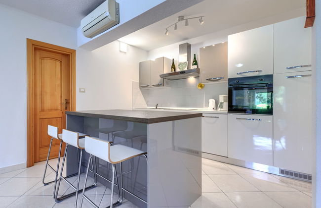 Casa de 9 quartos em Buje com piscina privada e jardim - Foto 7