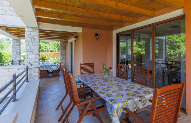 Casa de 9 quartos em Buje com piscina privada e jardim - Foto 2
