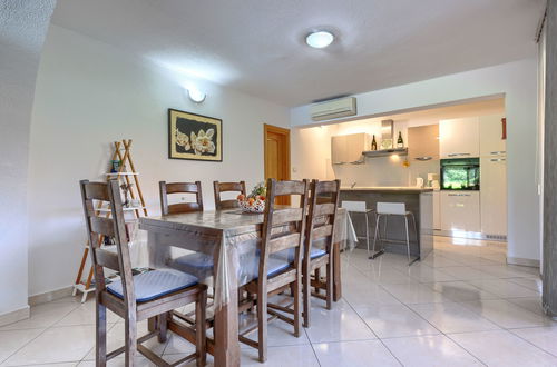 Foto 6 - Casa de 4 quartos em Buje com piscina privada e jardim