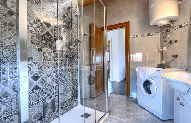 Casa de 9 quartos em Buje com piscina privada e jardim - Foto 49