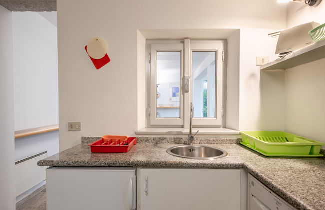 Casa de 3 quartos em Pettenasco com jardim e terraço - Foto 13