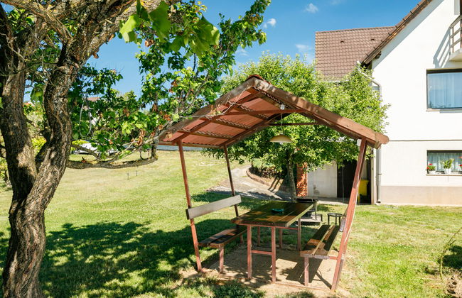 Casa de 4 quartos em Balatonalmádi com piscina privada e jardim - Foto 25