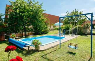 Photo 2 - Maison de 3 chambres à Balatonalmádi avec piscine privée et jardin