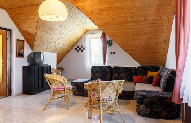 Casa de 4 quartos em Balatonalmádi com piscina privada e jardim - Foto 13
