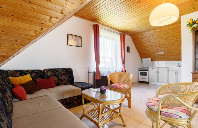 Casa de 4 quartos em Balatonalmádi com piscina privada e jardim - Foto 14