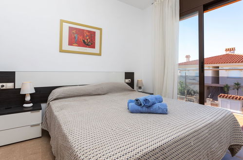 Foto 5 - Casa con 4 camere da letto a Mont-roig del Camp con piscina privata e terrazza