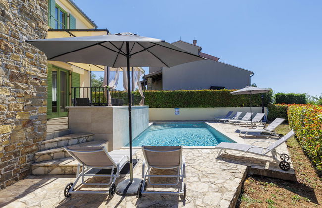 Casa de 5 quartos em Buje com piscina privada e jardim - Foto 16