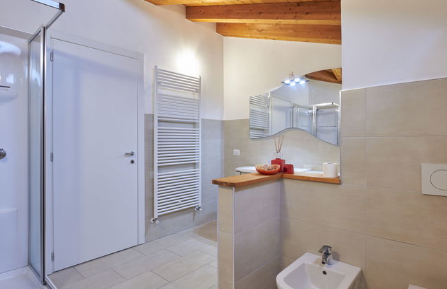 Casa con 4 camere da letto a Dongo con giardino - Foto 24