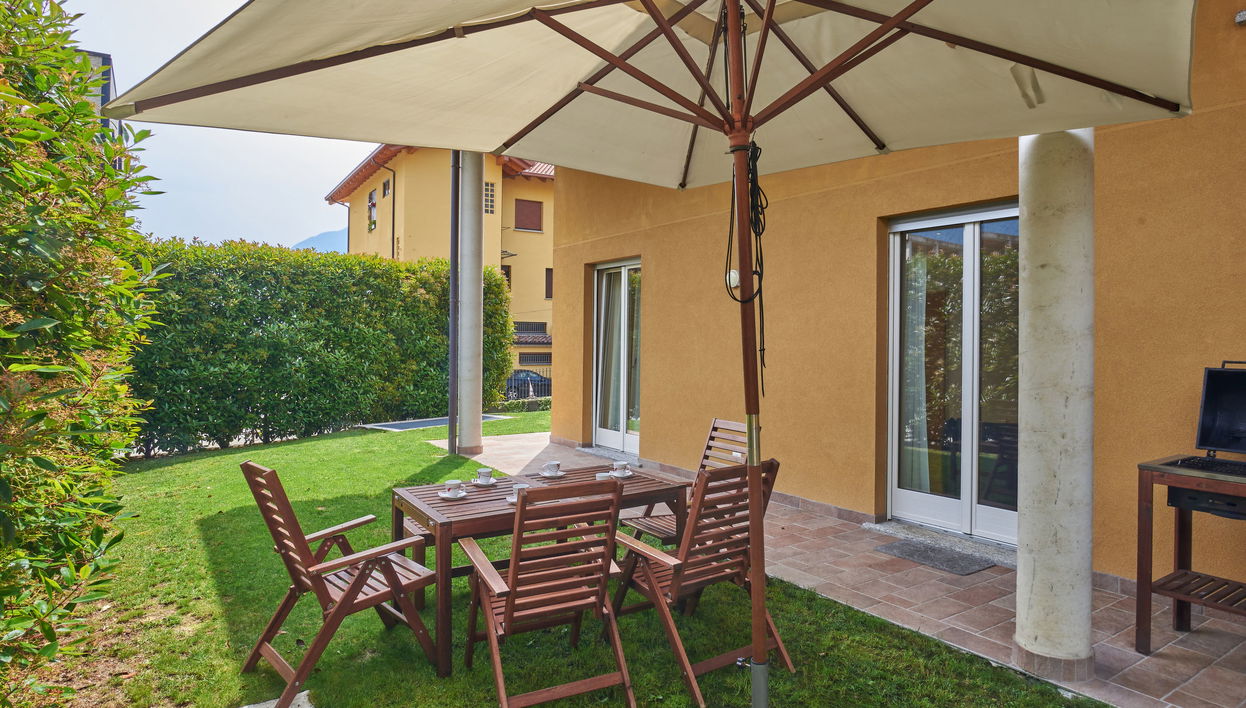Casa con 4 camere da letto a Dongo con giardino - Foto 1