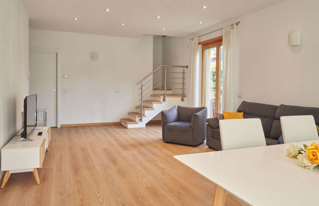 Casa con 4 camere da letto a Dongo con giardino - Foto 3