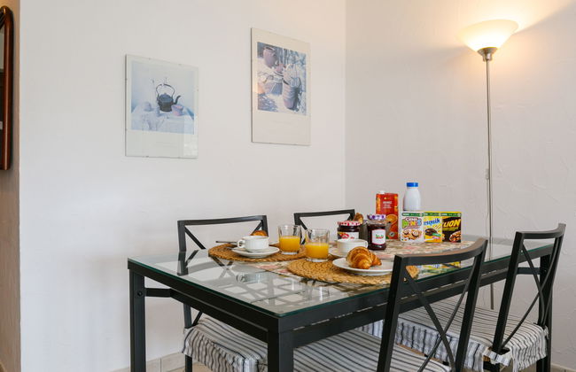 Apartamento de 2 quartos em Gambarogno com piscina e jardim - Foto 9